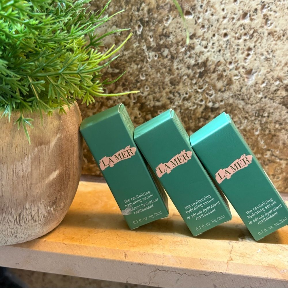 La Mer The Revitalizing Hydrating Serum - .1 fl oz 3 piece Bundle